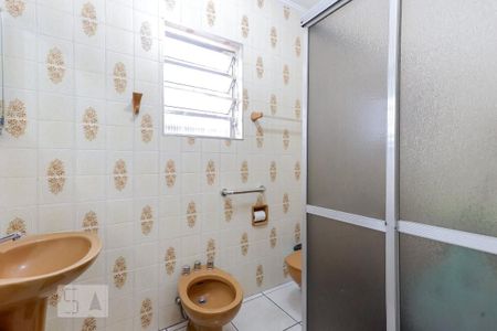 Casa à venda com 244m², 4 quartos e 3 vagas Casa à venda com 244m², 4 quartos e 3 vagasBanheiro 1