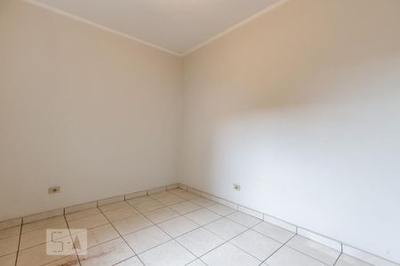 Casa à venda com 244m², 4 quartos e 3 vagas Casa à venda com 244m², 4 quartos e 3 vagasQuarto 2