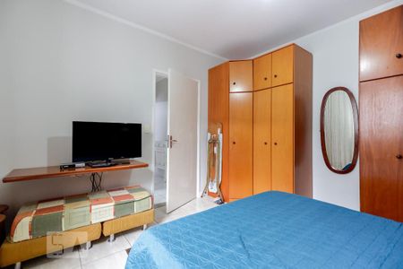 Casa à venda com 244m², 4 quartos e 3 vagas Casa à venda com 244m², 4 quartos e 3 vagasQuarto 3