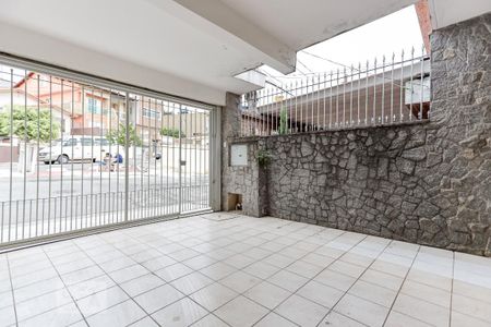 Casa à venda com 244m², 4 quartos e 3 vagas Casa à venda com 244m², 4 quartos e 3 vagasGaragem