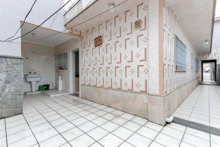 Casa à venda com 244m², 4 quartos e 3 vagas Casa à venda com 244m², 4 quartos e 3 vagasQuintal