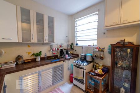 Apartamento à venda com 116m², 4 quartos e sem vagaCozinha