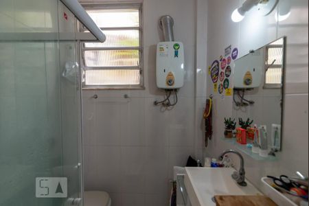 Apartamento à venda com 116m², 4 quartos e sem vagaBanheiro da Suíte