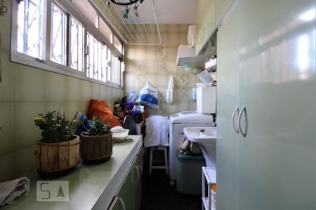 Casa à venda com 285m², 4 quartos e 2 vagasÁrea de serviço 