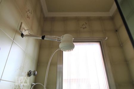 Casa à venda com 285m², 4 quartos e 2 vagasBanheiro social  - Chuveiro 