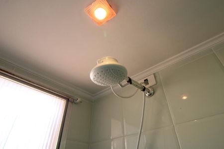 Casa à venda com 285m², 4 quartos e 2 vagasBanheiro da suíte - Chuveiro 