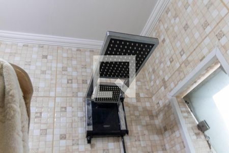 Casa à venda com 170m², 3 quartos e 2 vagasChuveiro