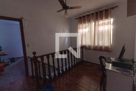 Casa à venda com 170m², 3 quartos e 2 vagasEscritório