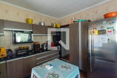 Casa à venda com 170m², 3 quartos e 2 vagasCozinha