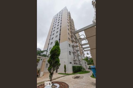 Apartamento para alugar com 48m², 2 quartos e 1 vaga Apartamento para alugar com 48m², 2 quartos e 1 vagaFachada