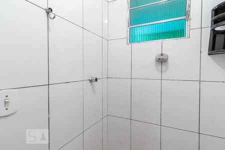 Banheiro de casa para alugar com 1 quarto, 45m² em Lauzane Paulista, São Paulo