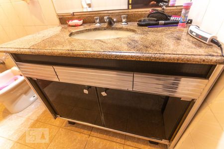 Casa à venda com 530m², 4 quartos e 8 vagasArmário