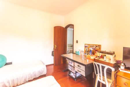 Casa à venda com 530m², 4 quartos e 8 vagasQuarto 01