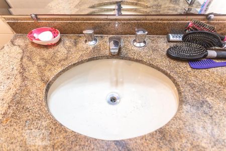 Casa à venda com 530m², 4 quartos e 8 vagasPia