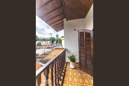 Casa à venda com 530m², 4 quartos e 8 vagasVaranda