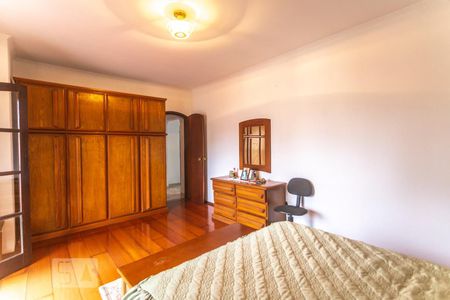 Casa à venda com 530m², 4 quartos e 8 vagasQuarto 02