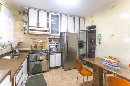 Casa à venda com 530m², 4 quartos e 8 vagasCozinha