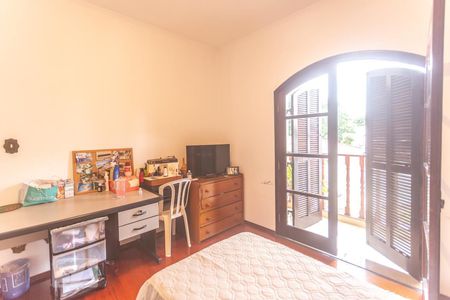 Casa à venda com 530m², 4 quartos e 8 vagasQuarto 01