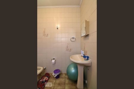 Casa à venda com 401m², 4 quartos e 2 vagasBanheiro da Suíte 1