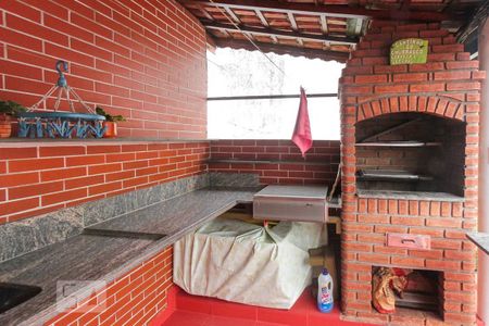 Casa à venda com 200m², 3 quartos e 5 vagas Casa à venda com 200m², 3 quartos e 5 vagasEspaço Gourmet