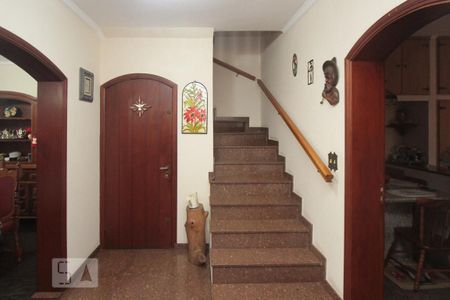 Casa à venda com 200m², 3 quartos e 5 vagas Casa à venda com 200m², 3 quartos e 5 vagasHal de Entrada