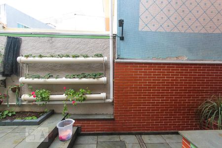 Casa à venda com 200m², 3 quartos e 5 vagas Casa à venda com 200m², 3 quartos e 5 vagasCorredor