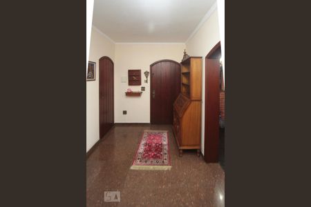 Casa à venda com 200m², 3 quartos e 5 vagas Casa à venda com 200m², 3 quartos e 5 vagasHal de Entrada