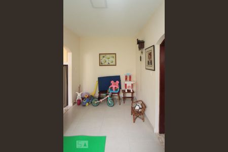 Casa à venda com 200m², 3 quartos e 5 vagas Casa à venda com 200m², 3 quartos e 5 vagasSala da Edícula