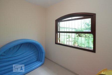 Casa à venda com 200m², 3 quartos e 5 vagas Casa à venda com 200m², 3 quartos e 5 vagasSuite da edícula