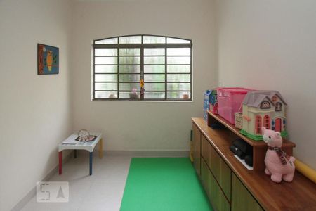 Casa à venda com 200m², 3 quartos e 5 vagas Casa à venda com 200m², 3 quartos e 5 vagasSala da Edícula