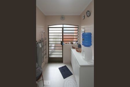 Casa à venda com 200m², 3 quartos e 5 vagas Casa à venda com 200m², 3 quartos e 5 vagasÁrea de Serviço