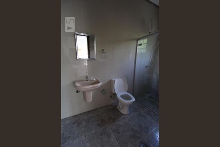 Casa à venda com 450m², 3 quartos e 4 vagasBanheiro de Serviço