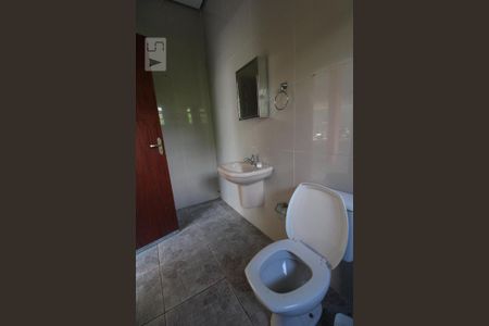 Casa à venda com 450m², 3 quartos e 4 vagasBanheiro de Serviço