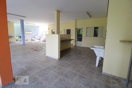 Casa à venda com 450m², 3 quartos e 4 vagasÁrea de serviço