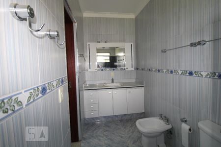 Casa à venda com 450m², 3 quartos e 4 vagasBanheiro - Quarto 4