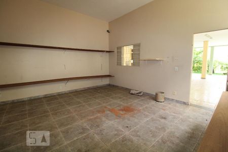 Casa à venda com 450m², 3 quartos e 4 vagasedicula