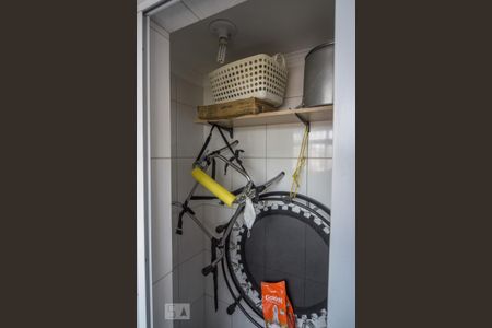 Casa de condomínio à venda com 78m², 2 quartos e 1 vaga Casa de condomínio à venda com 78m², 2 quartos e 1 vagaÁrea de Serviço