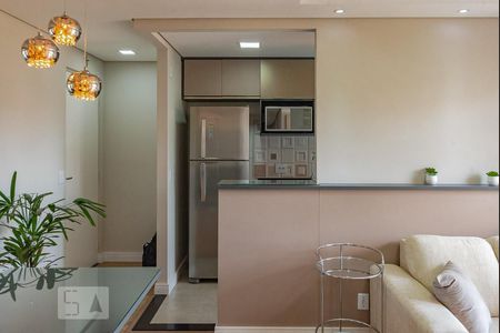 Sala de apartamento para alugar com 2 quartos, 57m² em Vila Satúrnia, Campinas