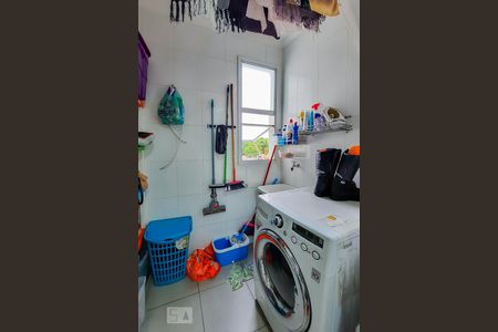 Apartamento à venda com 80m², 3 quartos e 2 vagas Apartamento à venda com 80m², 3 quartos e 2 vagasÁrea de Serviço