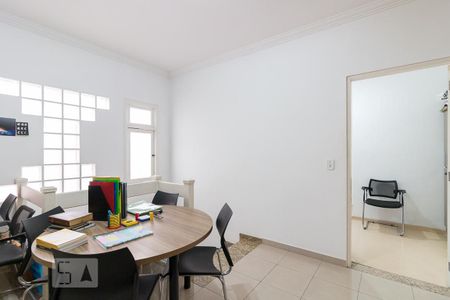 Casa à venda com 183m², 3 quartos e 3 vagasHall