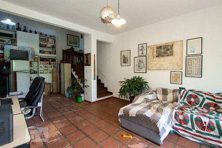 Casa à venda com 400m², 4 quartos e 2 vagas Casa à venda com 400m², 4 quartos e 2 vagasSala 2
