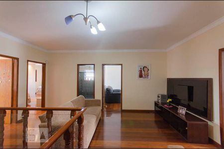 Casa à venda com 258m², 4 quartos e 4 vagas Casa à venda com 258m², 4 quartos e 4 vagasSala Superior