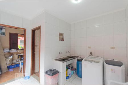 Casa à venda com 258m², 4 quartos e 4 vagas Casa à venda com 258m², 4 quartos e 4 vagasÁrea de Serviço