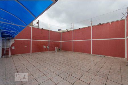 Casa à venda com 258m², 4 quartos e 4 vagas Casa à venda com 258m², 4 quartos e 4 vagasQuintal