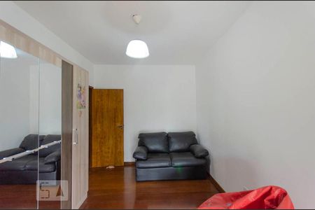 Casa à venda com 258m², 4 quartos e 4 vagas Casa à venda com 258m², 4 quartos e 4 vagasQuarto 1