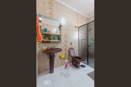 Casa à venda com 258m², 4 quartos e 4 vagas Casa à venda com 258m², 4 quartos e 4 vagasBanheiro