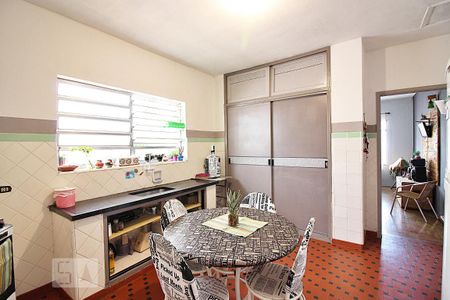 Casa à venda com 240m², 2 quartos e 1 vagaCozinha