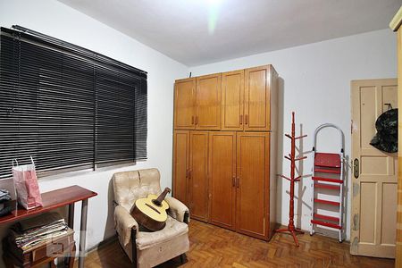 Casa à venda com 240m², 2 quartos e 1 vagaQuarto 2