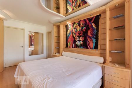 Suíte 1 de casa para alugar com 4 quartos, 180m² em Vila Ipiranga, Porto Alegre