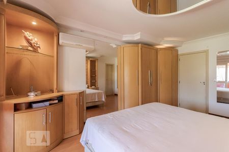 Suíte 1 de casa para alugar com 4 quartos, 180m² em Vila Ipiranga, Porto Alegre